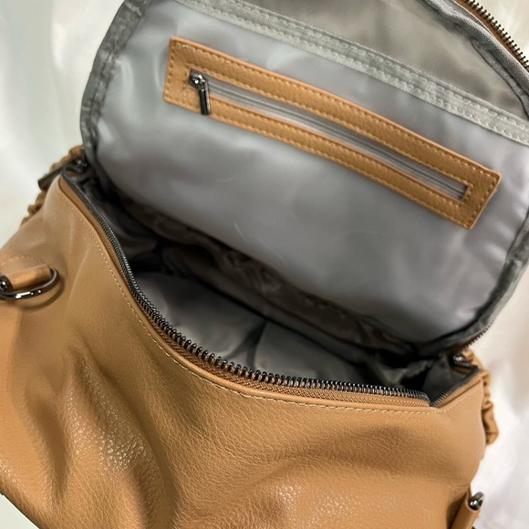 NWT Bubbles Kisses Karli Backpack in Dune - Picture 7 of 10